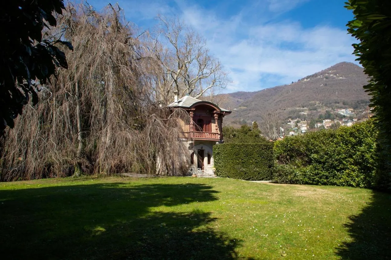 Villino Liberty Apartment Cernobbio Italy